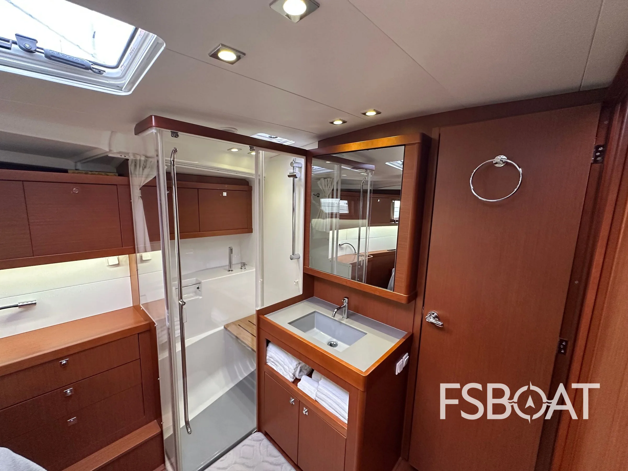 2014 Beneteau Oceanis 48 - Media 7