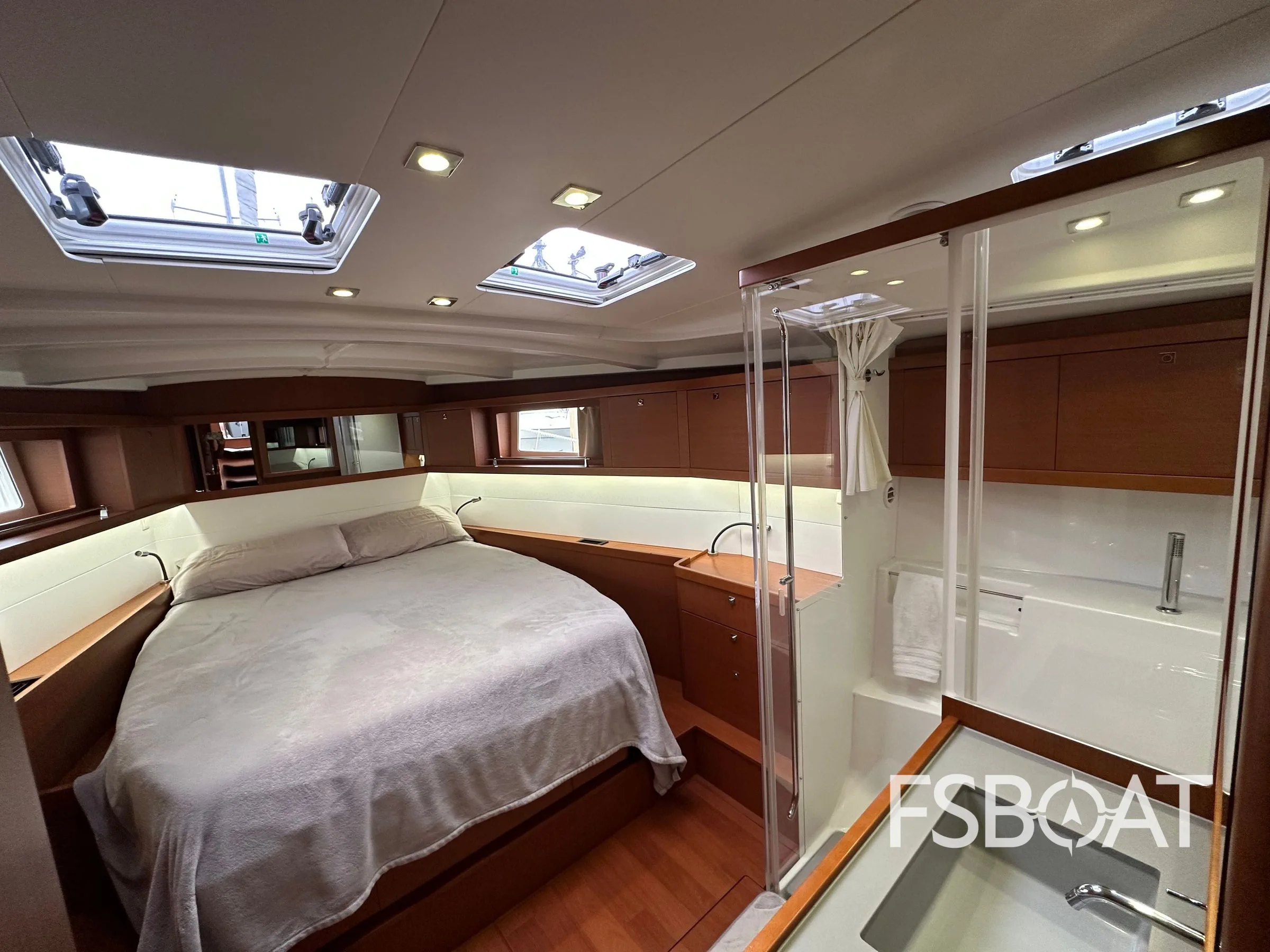 2014 Beneteau Oceanis 48 - Media 6