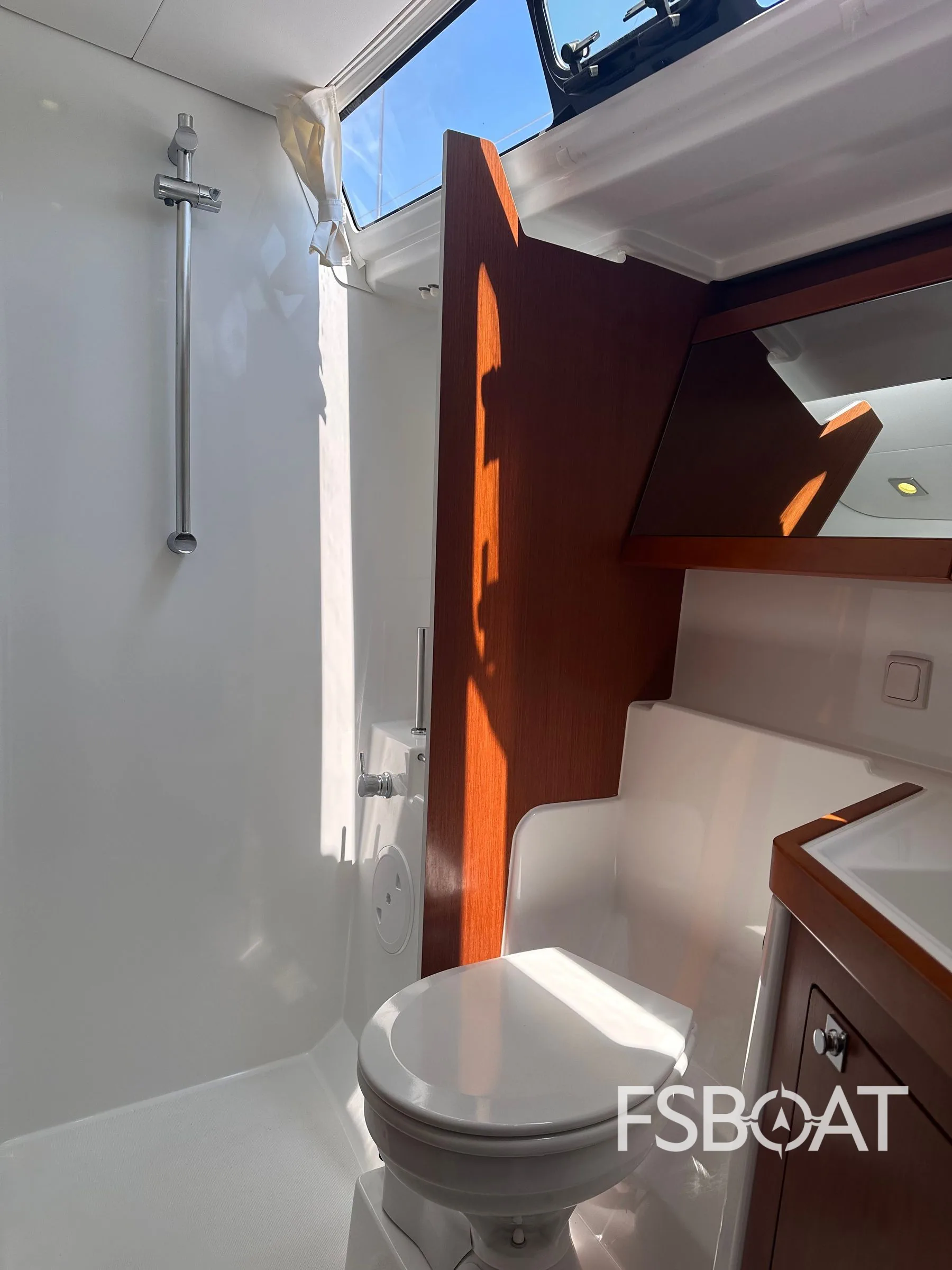 2014 Beneteau Oceanis 48 - Media 9