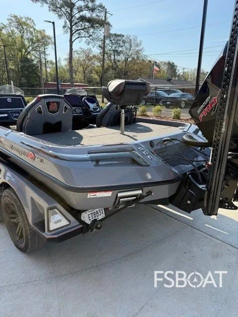 2023 Ranger 521R - Media 6
