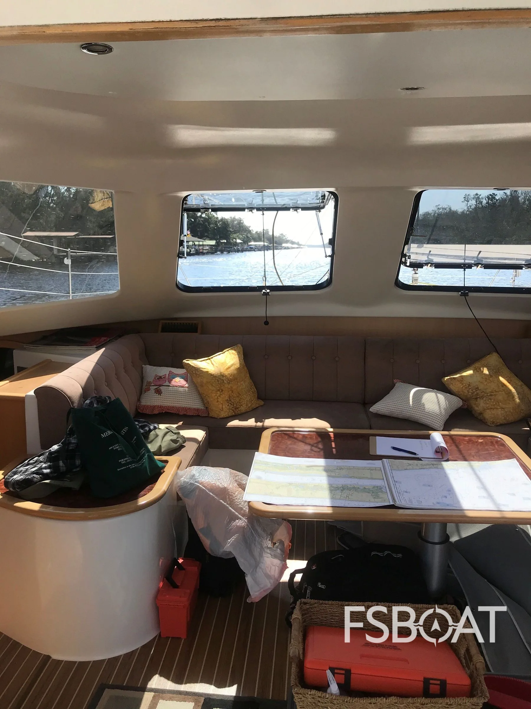2010 Seawind 1160 Deluxe - Media 24