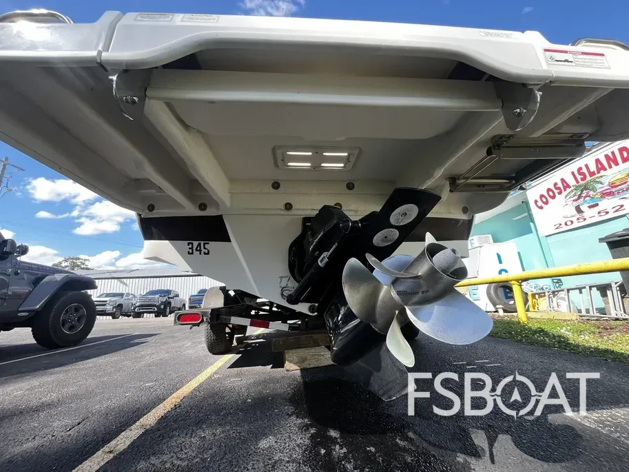 2016 Sea Ray 220 Sundeck - Media 13