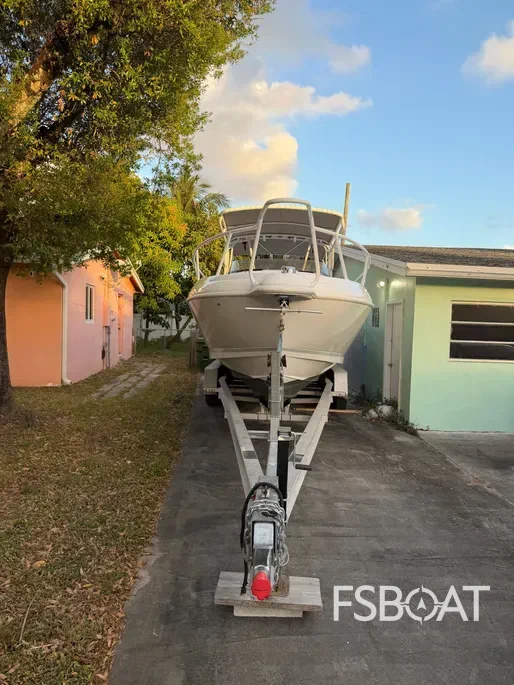 2001 Intrepid 289 - Media 2