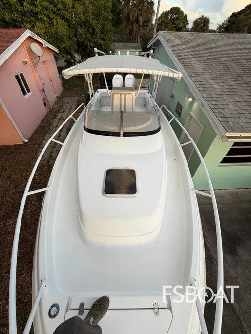 2001 Intrepid 289 - Media 13