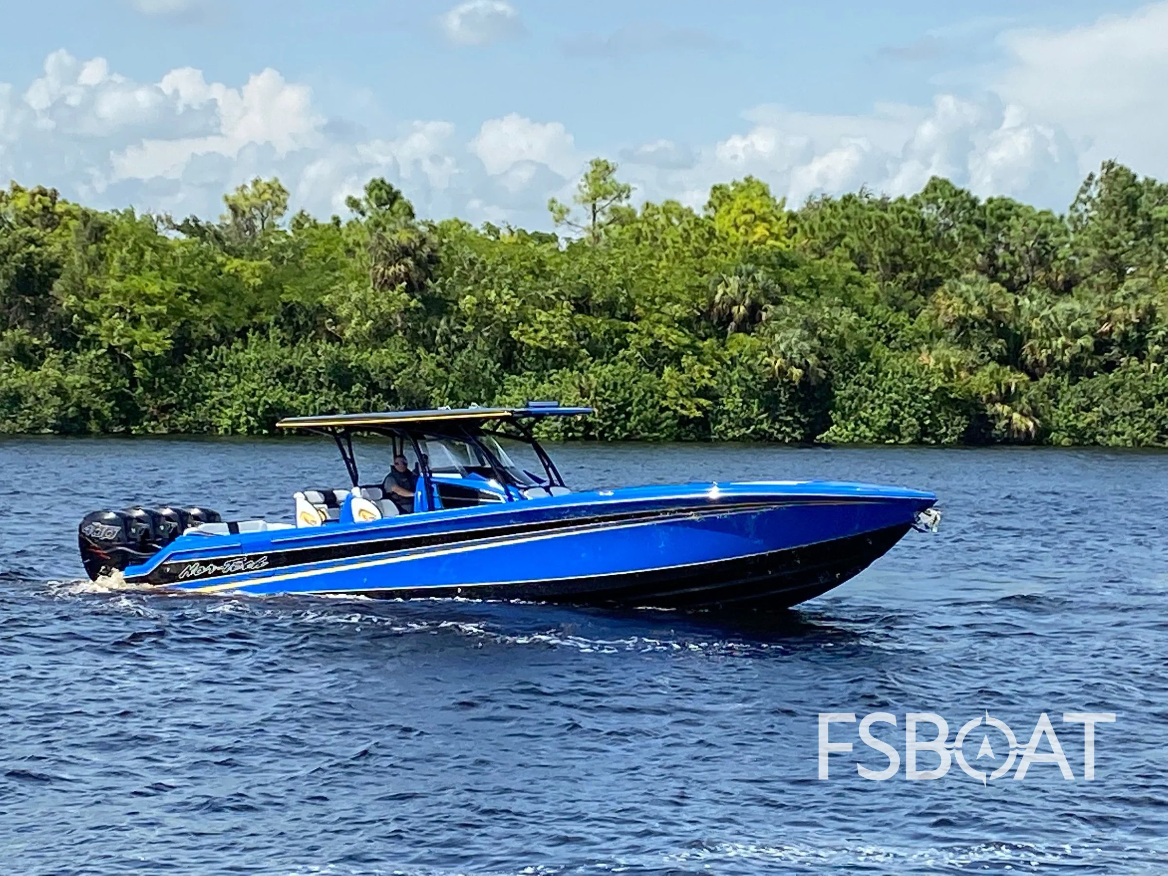 2022 Nor-Tech 390 Sport - Media 3