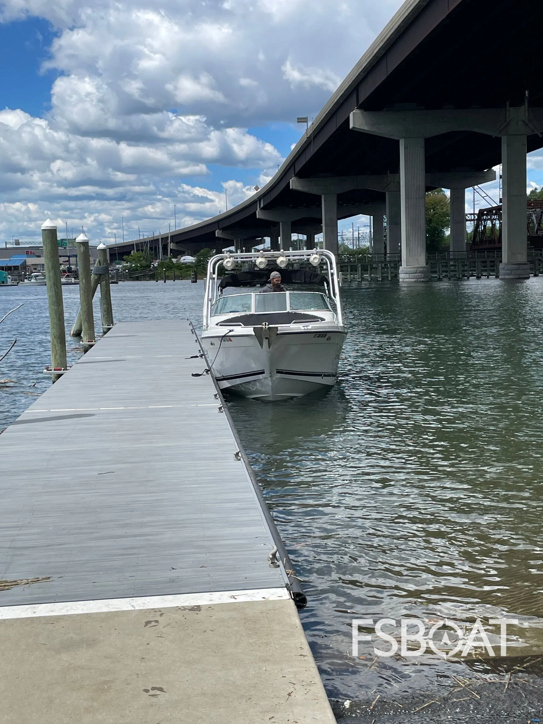 2002 Seaswirl Striper 2101 DC - Media 11