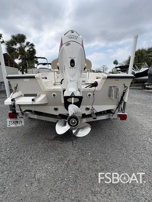 2014 Key West 1720 Center Console - Media 9
