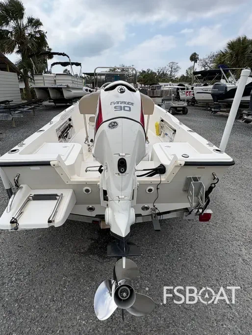 2014 Key West 1720 Center Console - Media 10