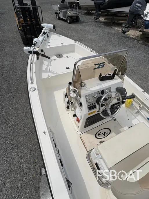 2014 Key West 1720 Center Console - Media 4