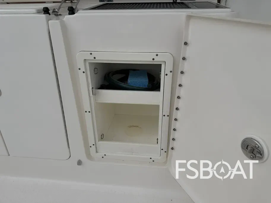 2017 Pursuit OS 385 Offshore - Media 15