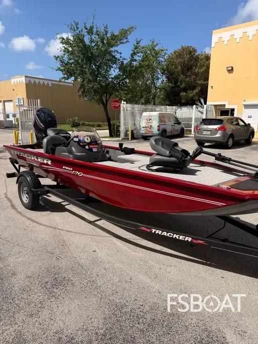 2023 Tracker Pro 170 - Media 4