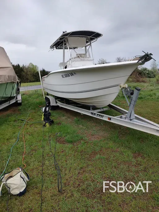 2004 Sea Pro 238 Center Console - Media 2