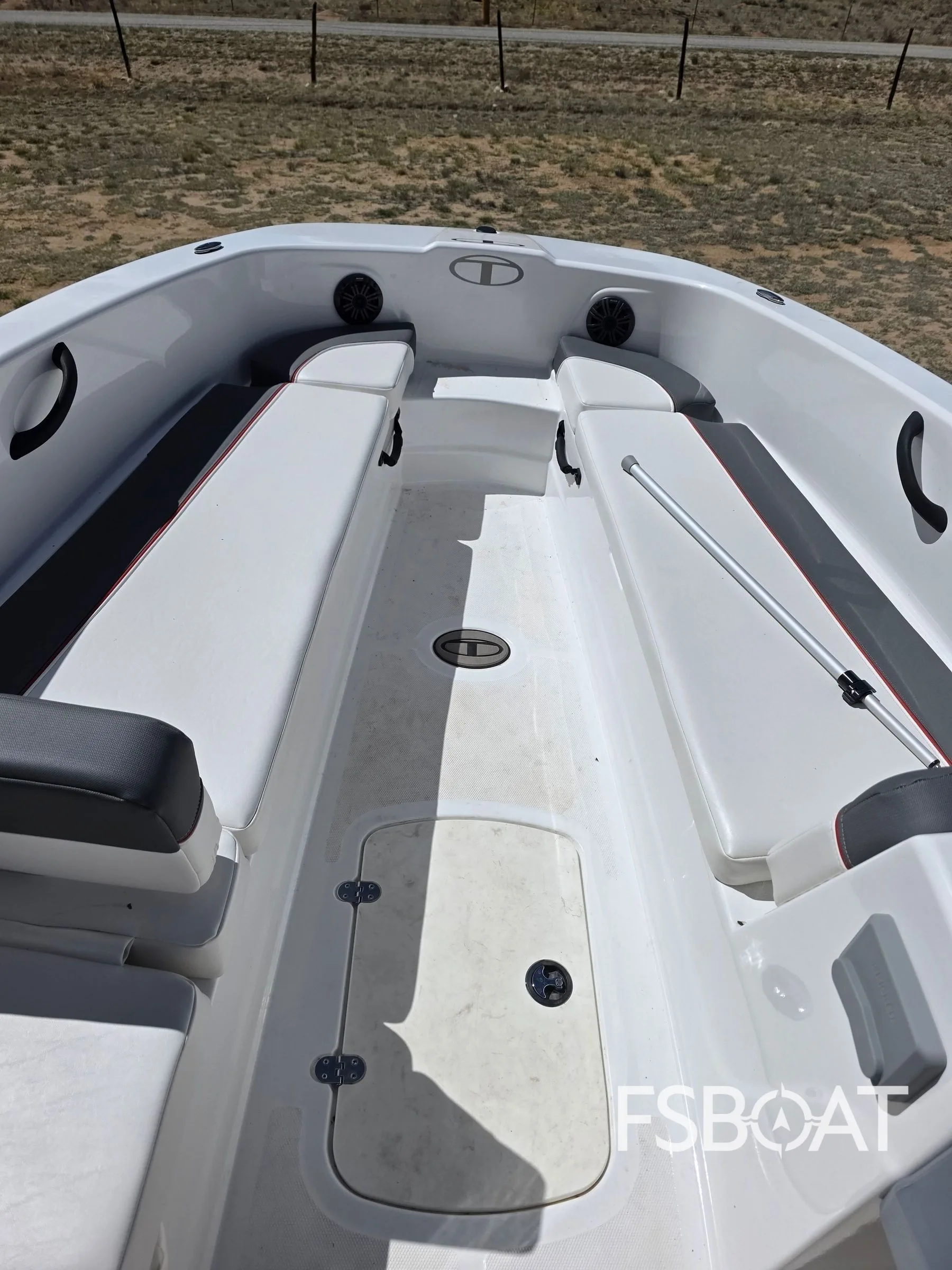 2022 Tahoe T18 - Media 6