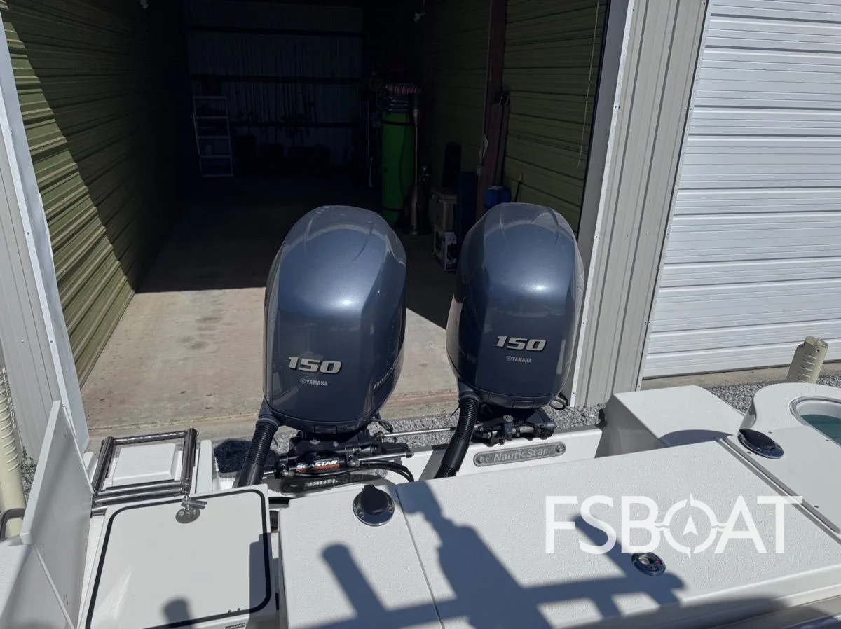 2015 NauticStar 25 XS - Media 10