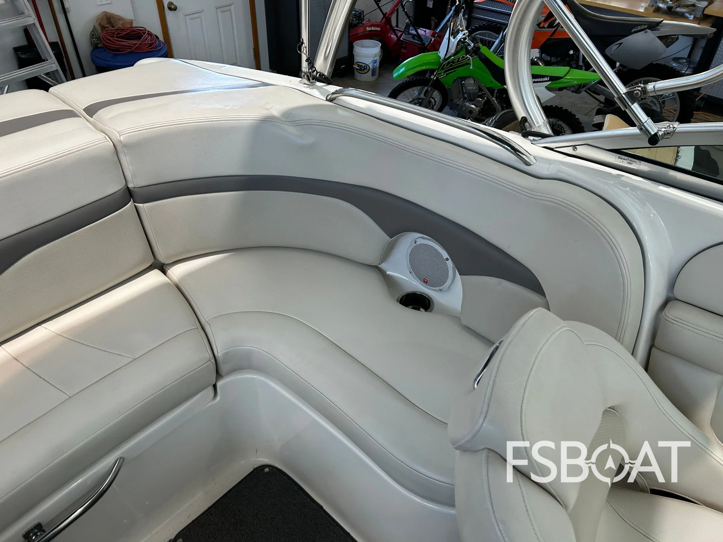 2006 Chaparral 220 SSi - Media 12