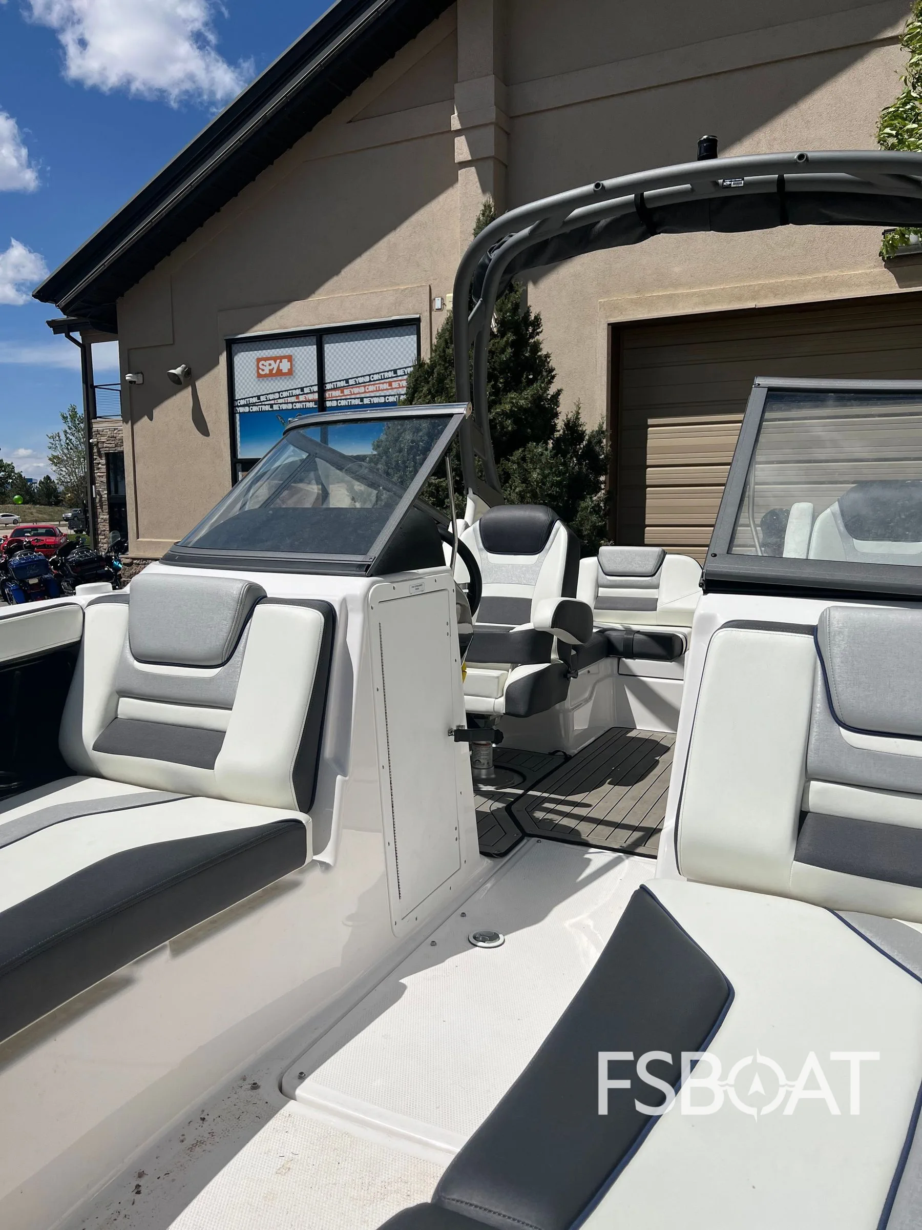 2020 Yamaha Boats 212S - Media 5