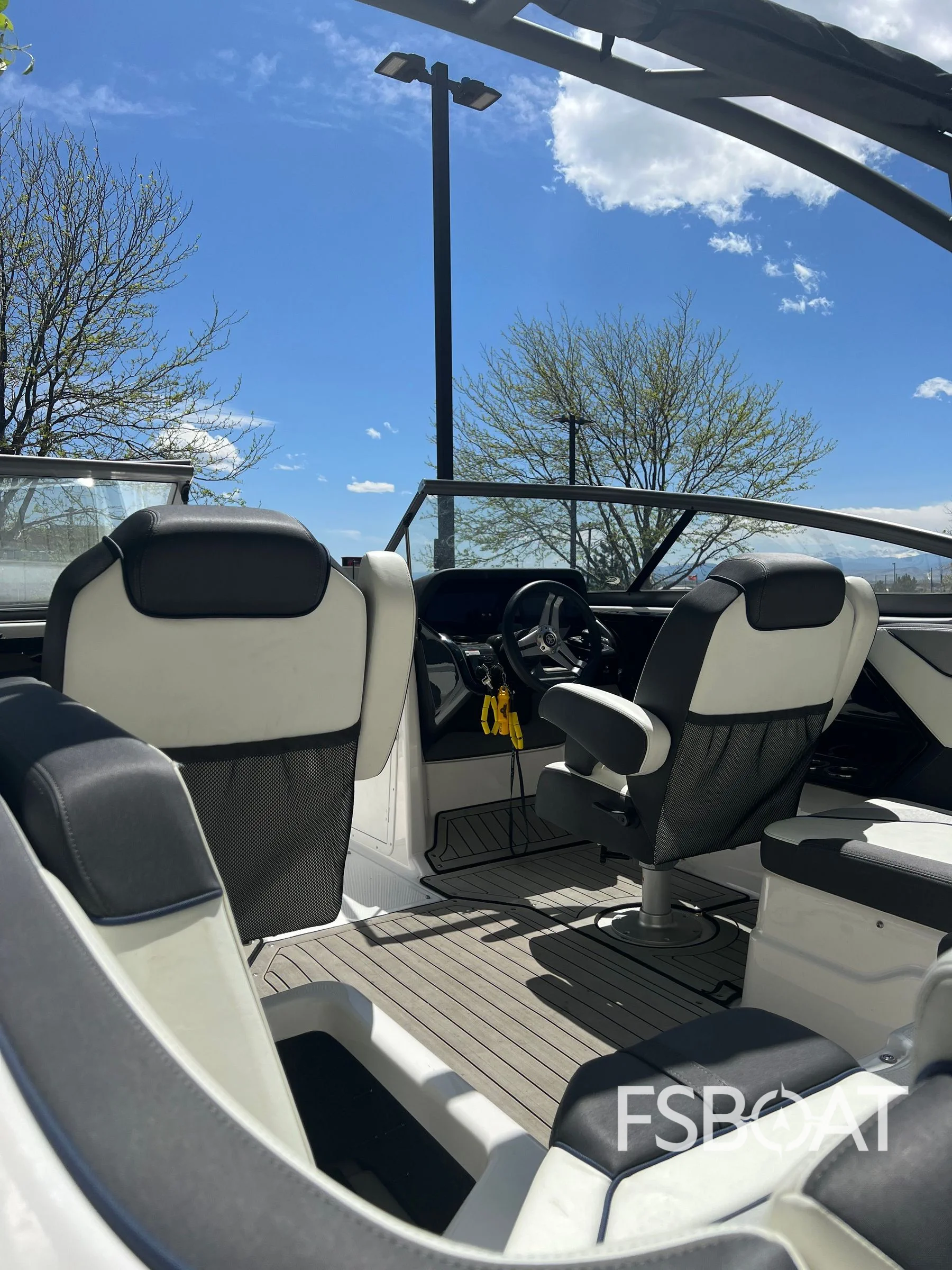 2020 Yamaha Boats 212S - Media 6