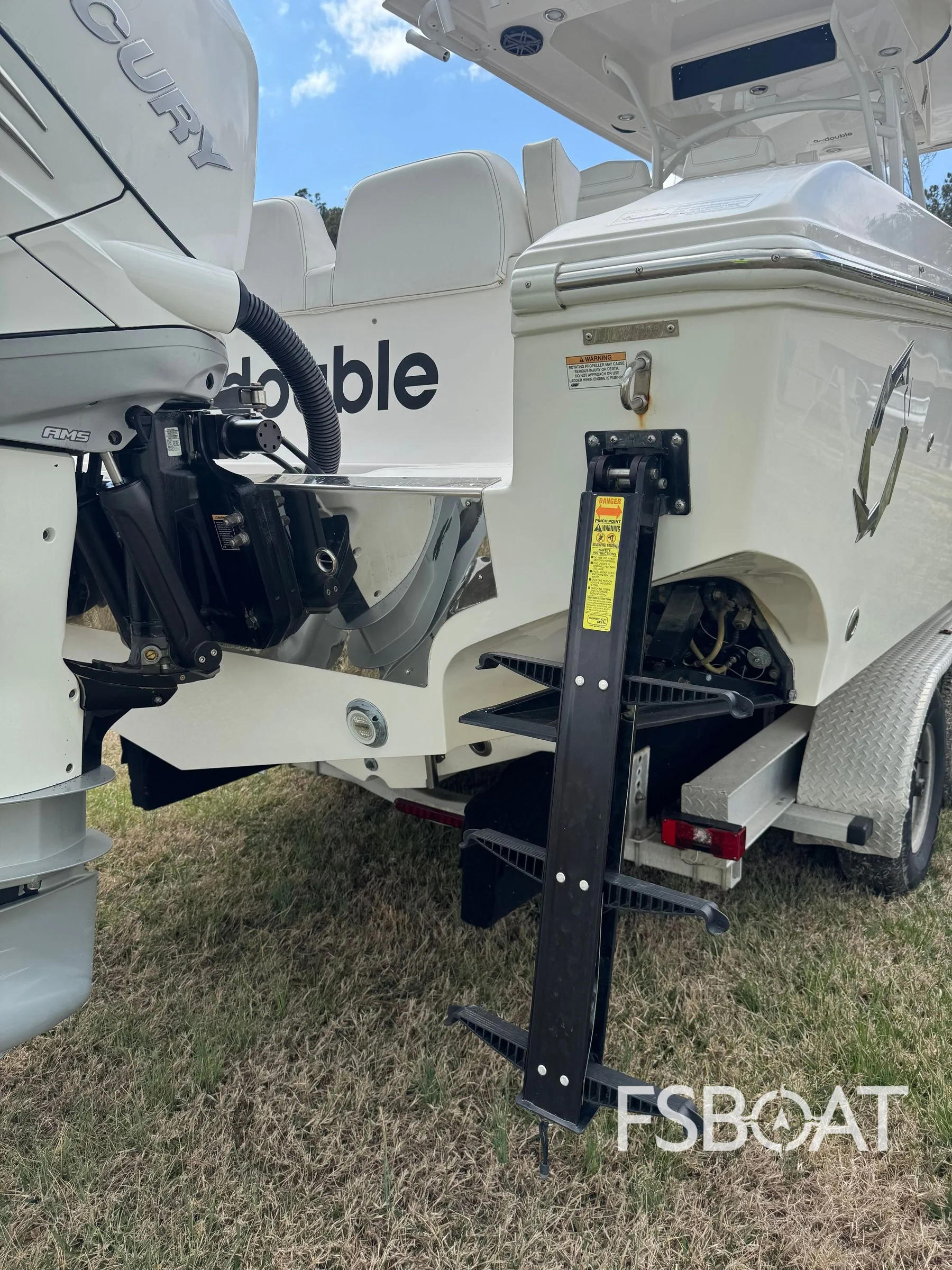 2019 Fountain 34 Center Console - Media 18