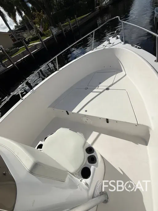 2006 Seaswirl Striper Center Console - Media 7
