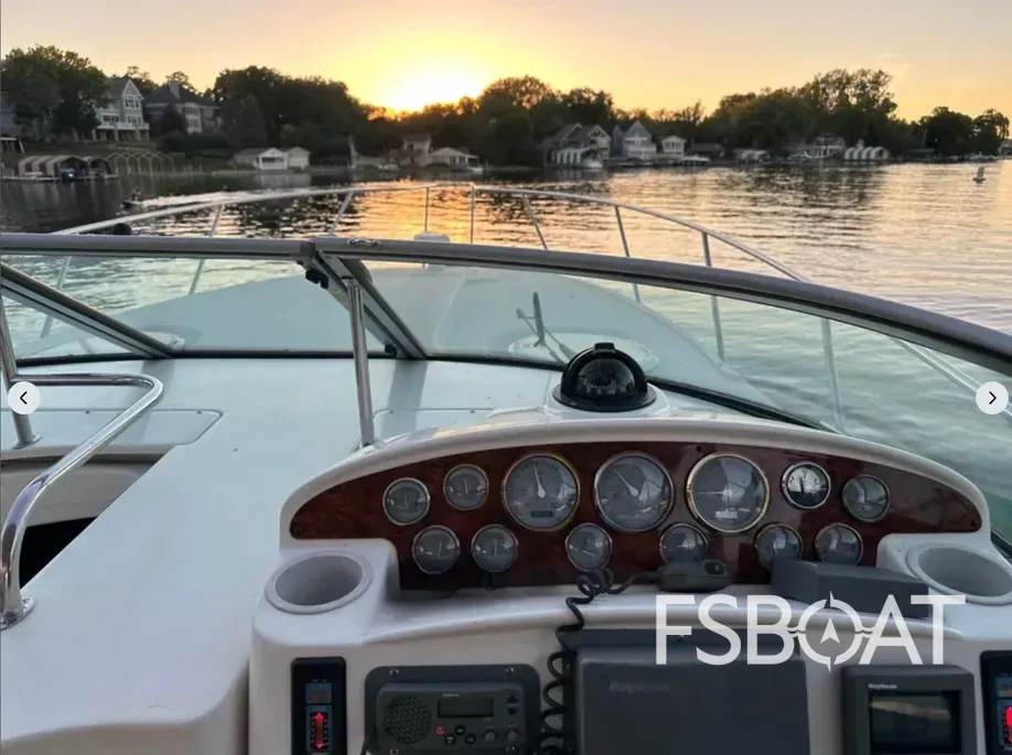 2001 Wellcraft 3000 Martinique - Media 2