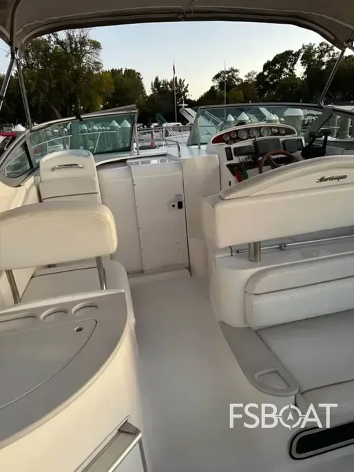 2001 Wellcraft 3000 Martinique - Media 3