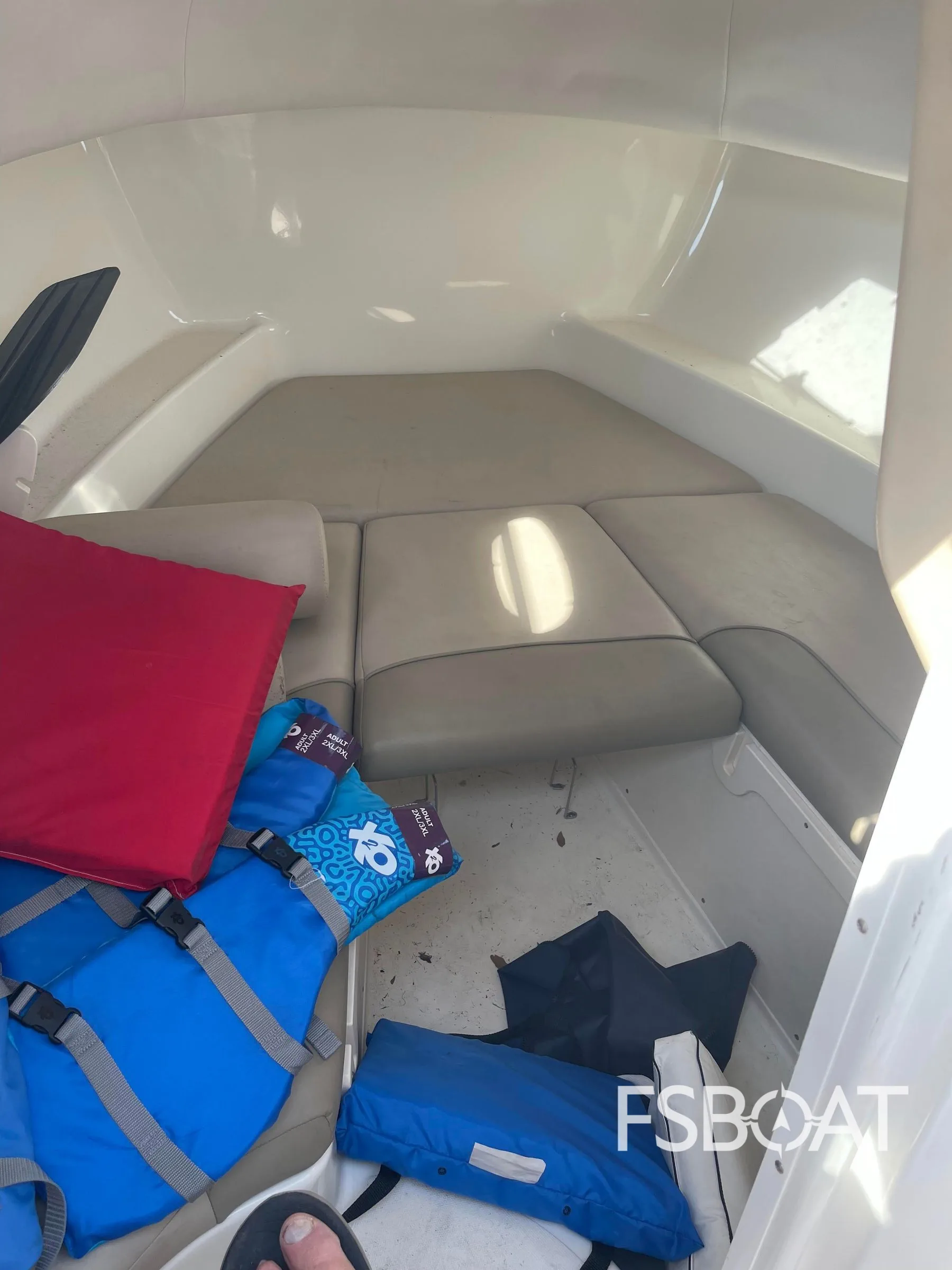 2010 Boston Whaler 235 Conquest - Media 16