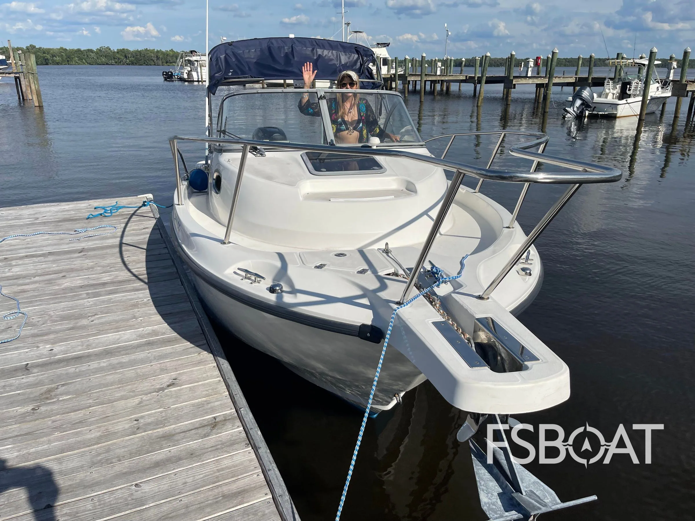 2010 Boston Whaler 235 Conquest - Media 4