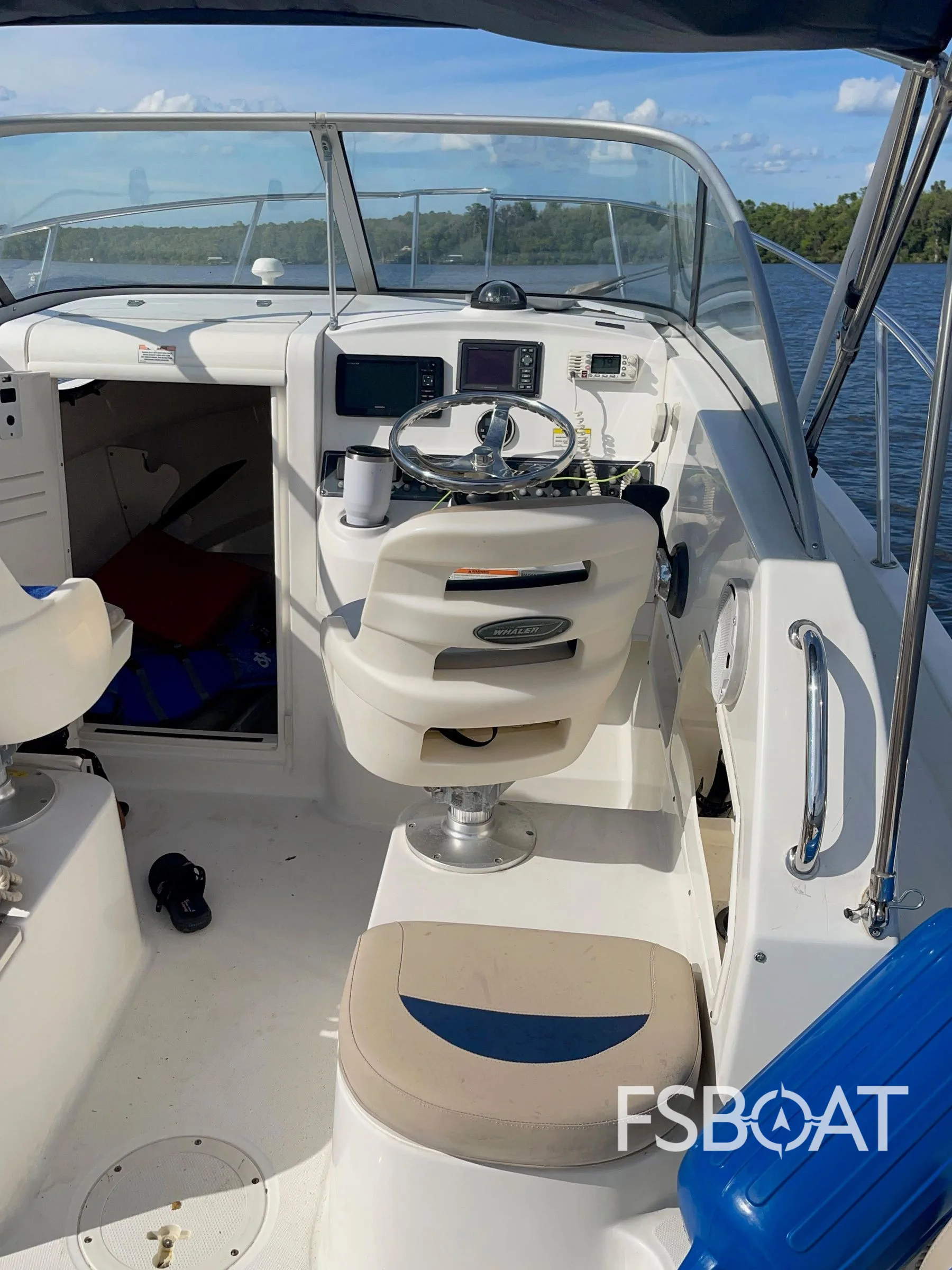 2010 Boston Whaler 235 Conquest - Media 11