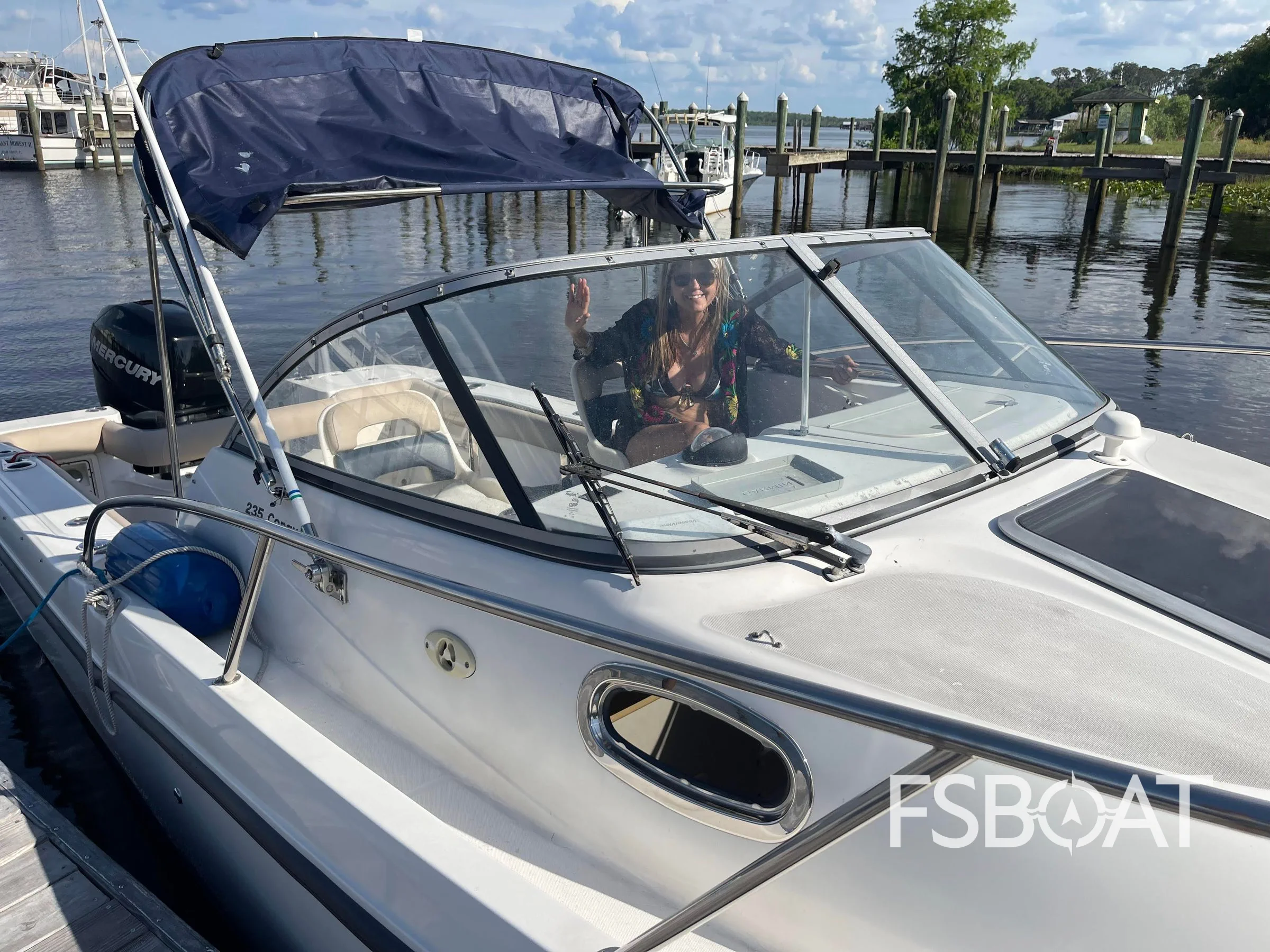 2010 Boston Whaler 235 Conquest - Media 5