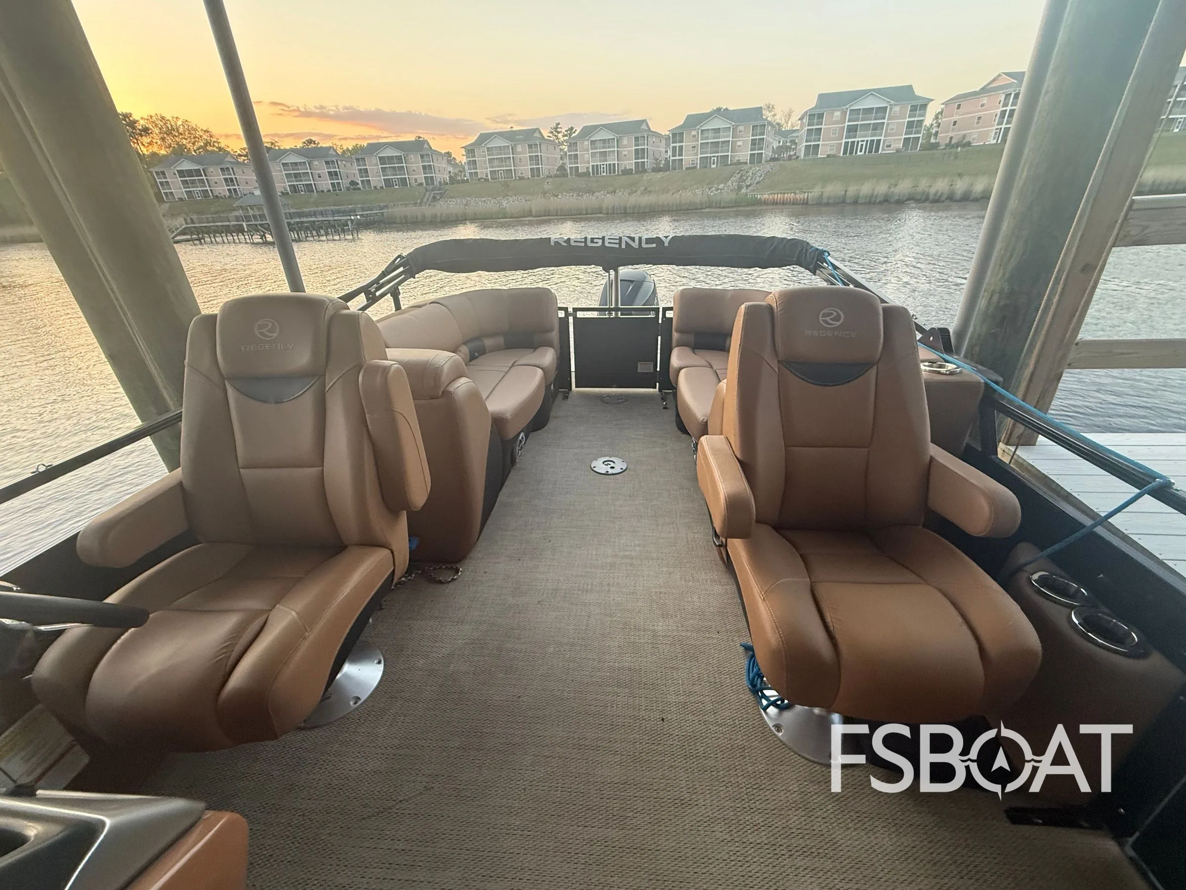 2023 Regency R250 L - Media 6