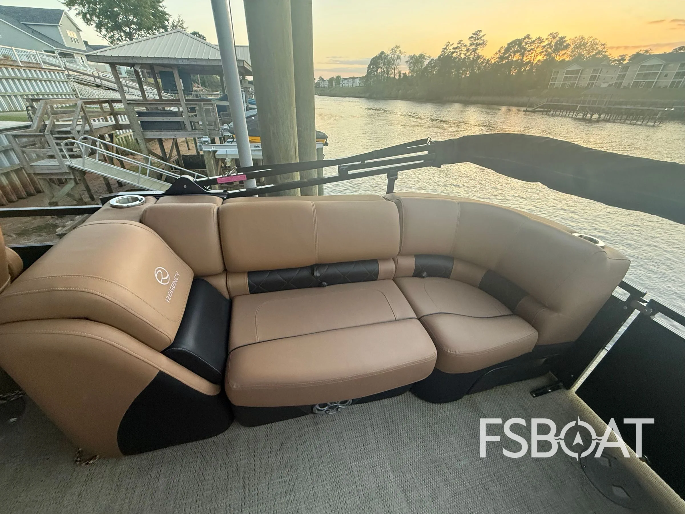 2023 Regency R250 L - Media 7