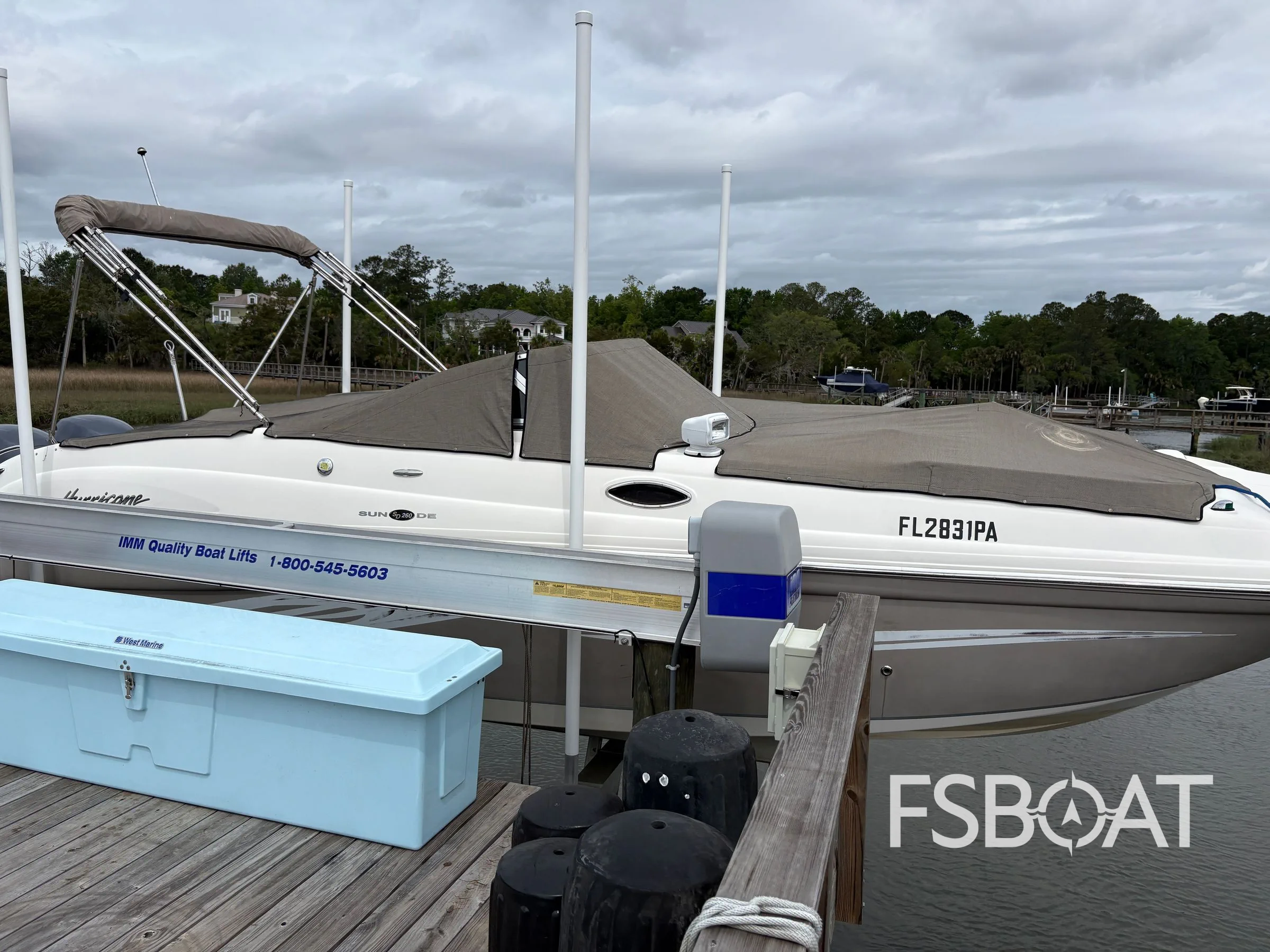 2009 Hurricane SunDeck 260