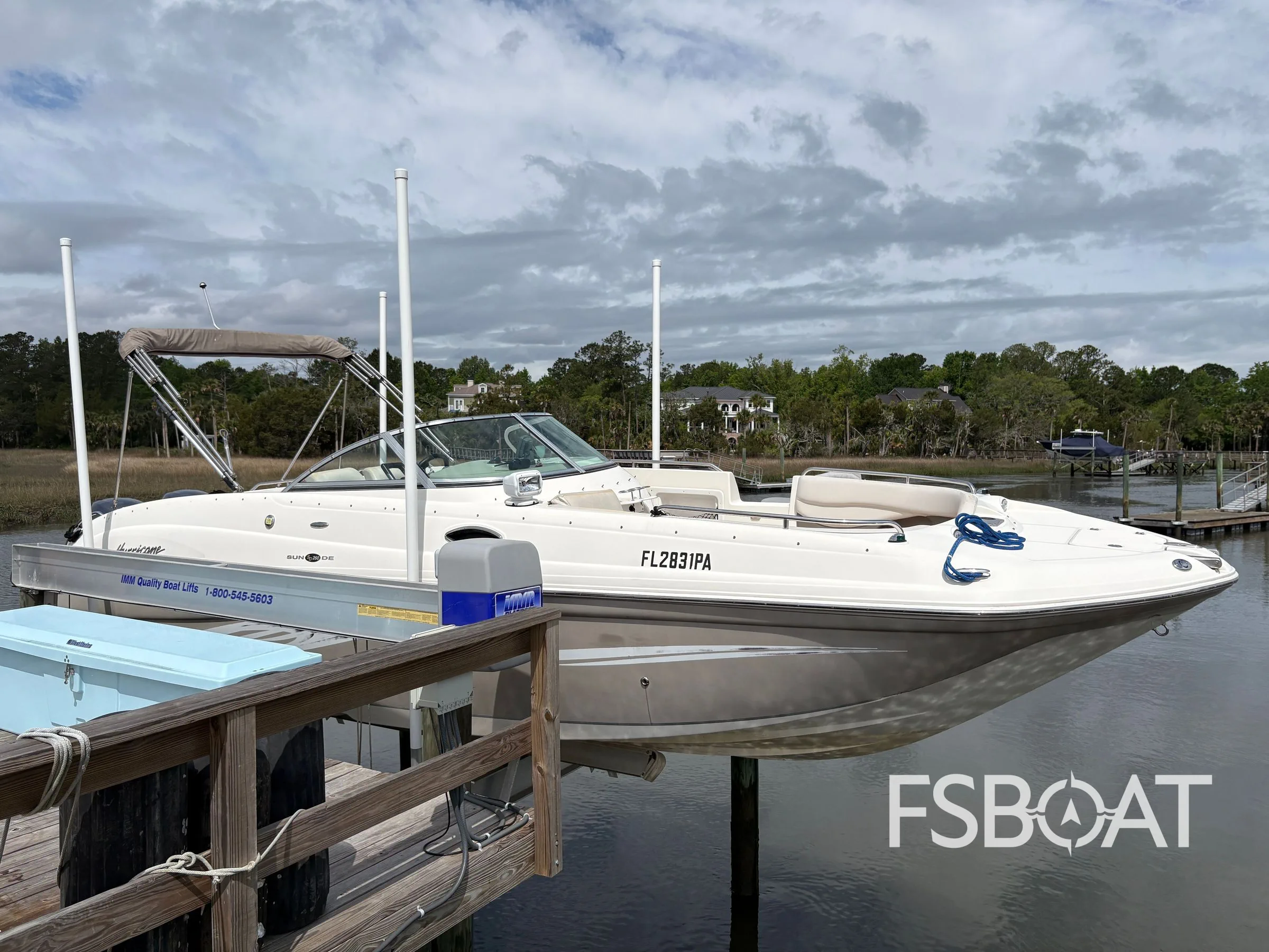 2009 Hurricane SunDeck 260 - Media 7