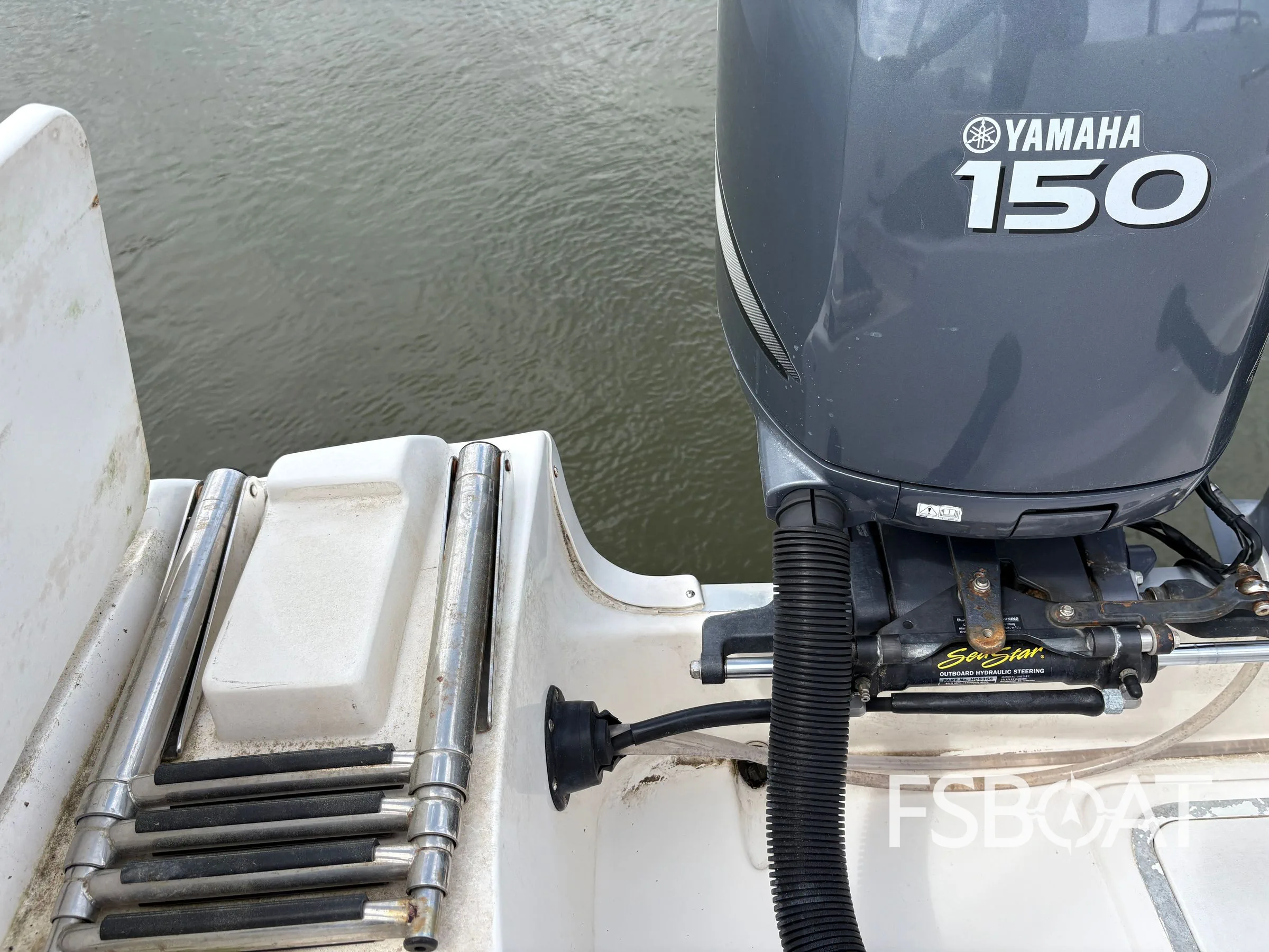 2009 Hurricane SunDeck 260 - Media 12