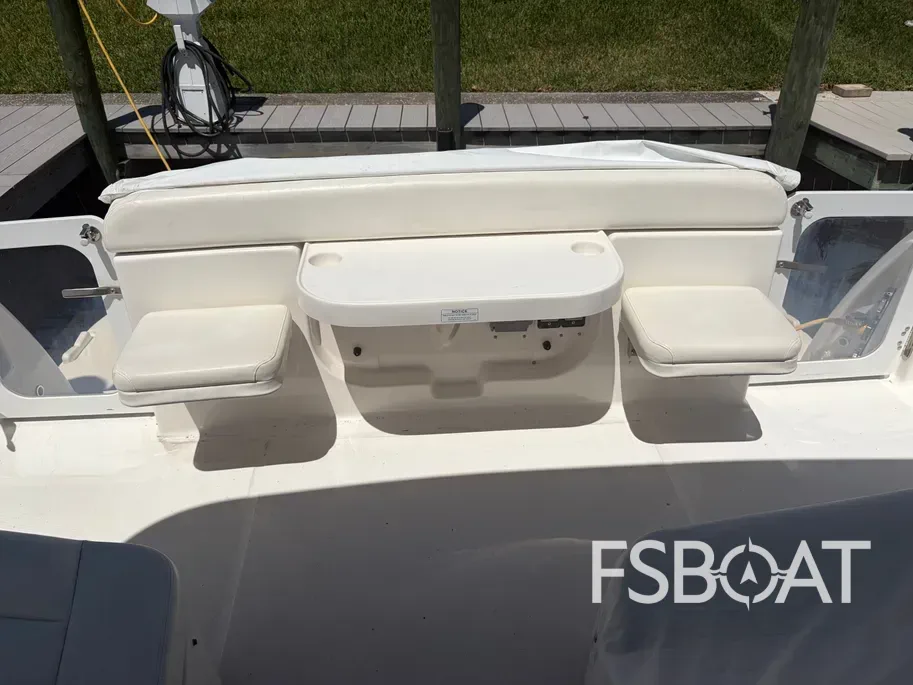 2005 Tiara Yachts Sovran - Media 11