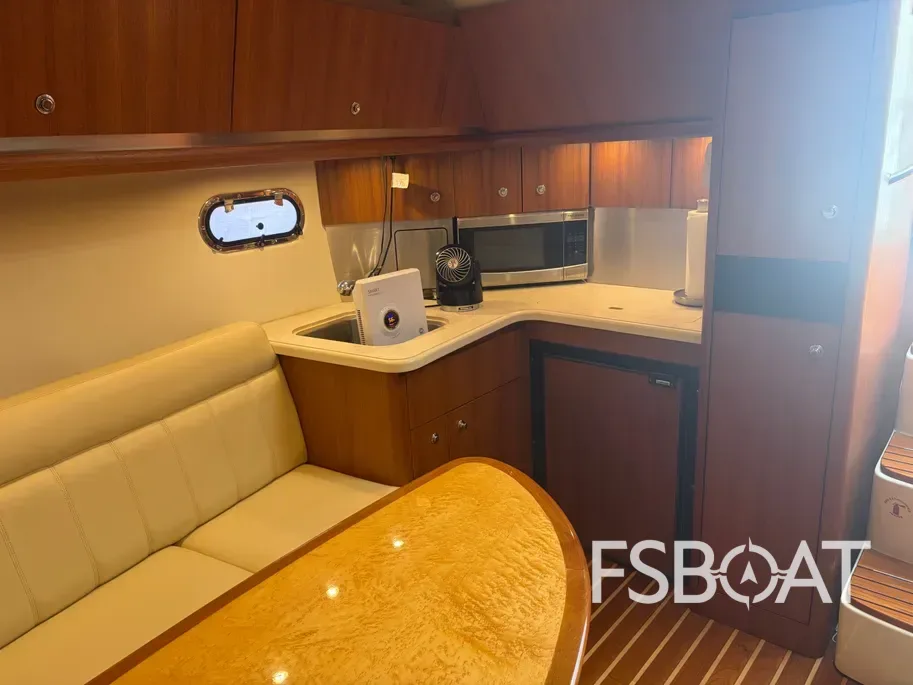 2005 Tiara Yachts Sovran - Media 17