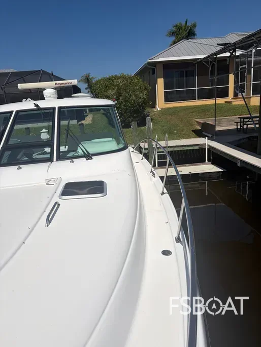 2005 Tiara Yachts Sovran - Media 5