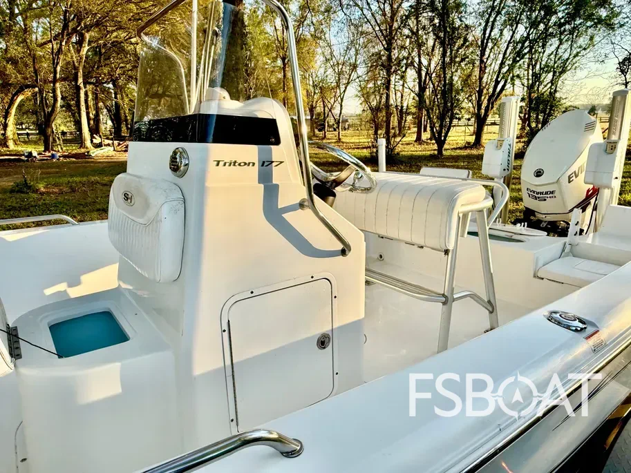 2013 Sea Hunt Triton 177 - Media 3