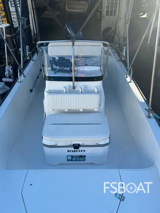 2006 Boston Whaler 150 Montauk - Media 11