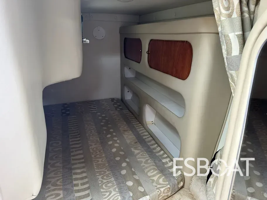 2005 Rinker Fiesta Vee 270 - Media 8
