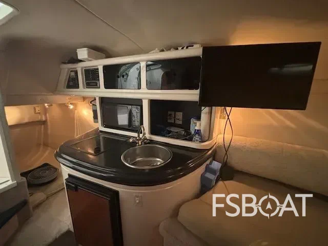 2003 Monterey 245 Cruiser - Media 8