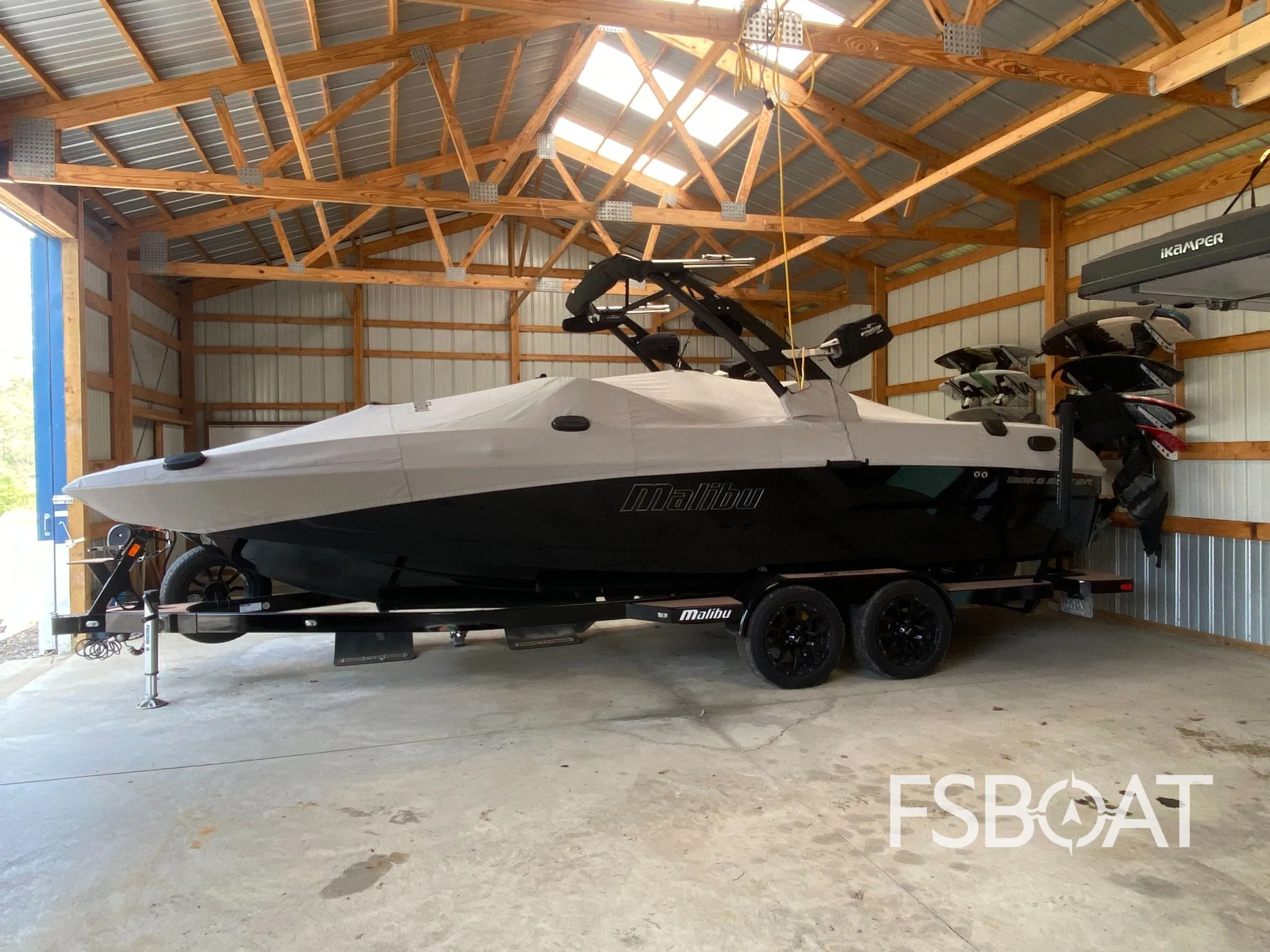 2019 Malibu Wakesetter 24 MXZ - Media 2