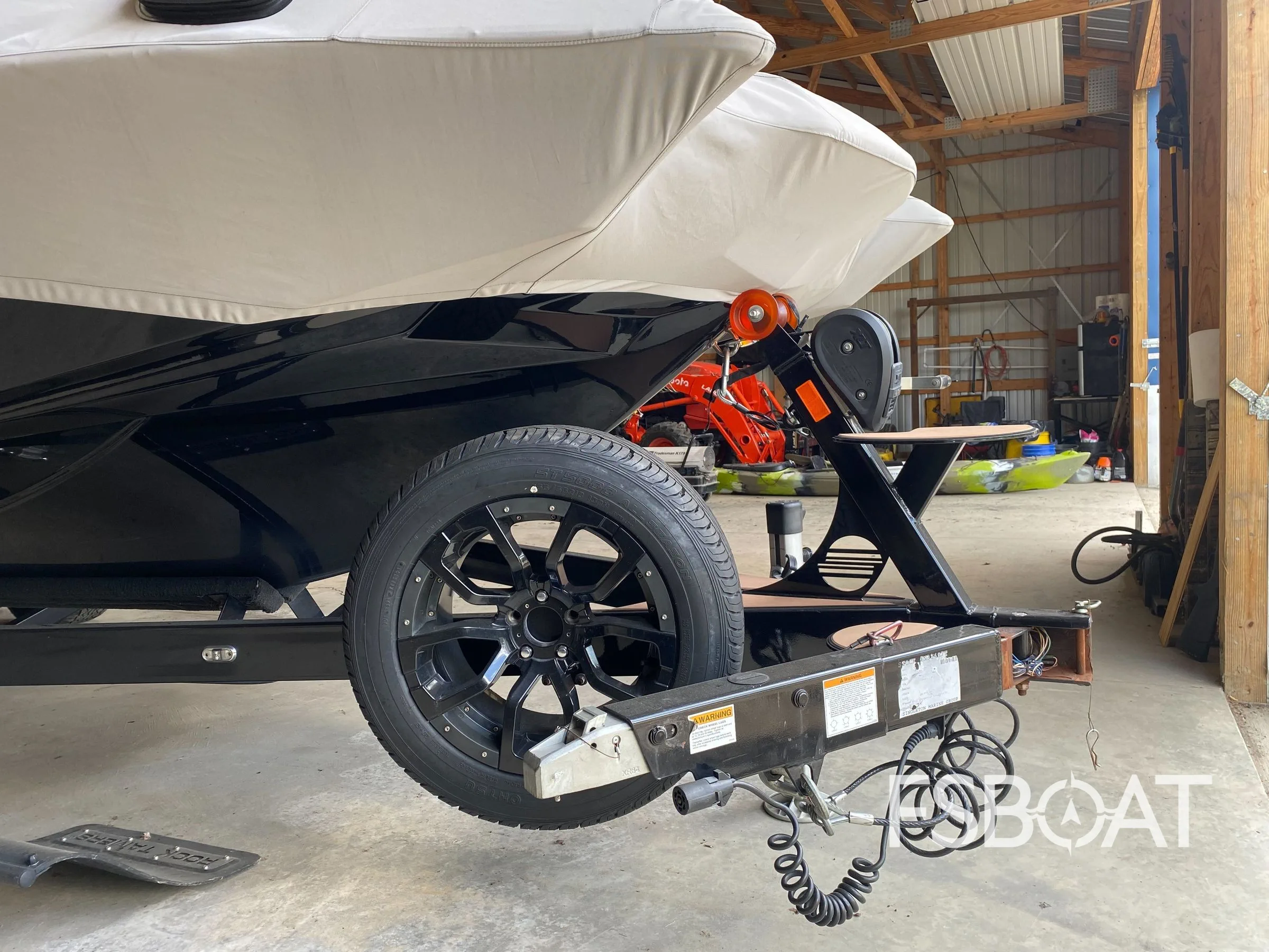 2019 Malibu Wakesetter 24 MXZ - Media 9