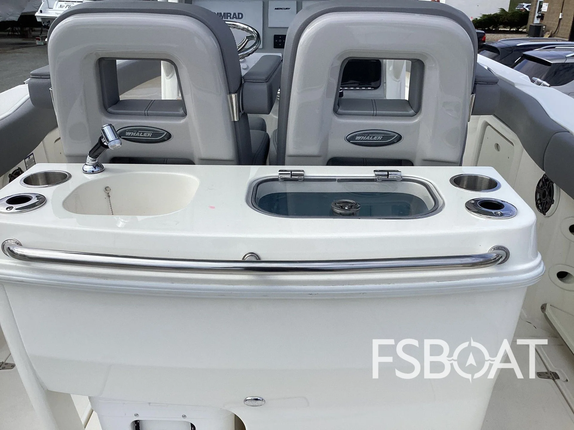 2023 Boston Whaler 280 Outrage - Media 6