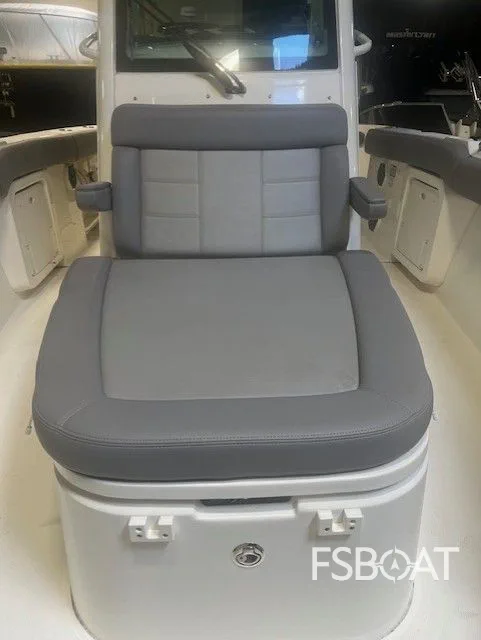 2023 Boston Whaler 280 Outrage - Media 9