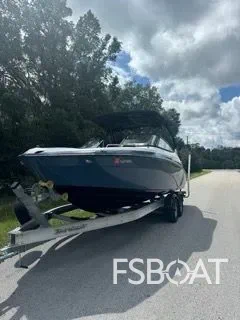 2018 Yamaha Boats 242 Limited S E-Series - Media 2