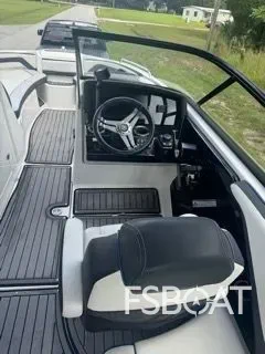 2018 Yamaha Boats 242 Limited S E-Series - Media 19