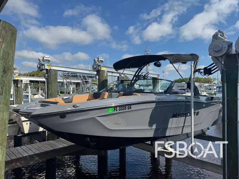 2025 MasterCraft XT24 - Media 7