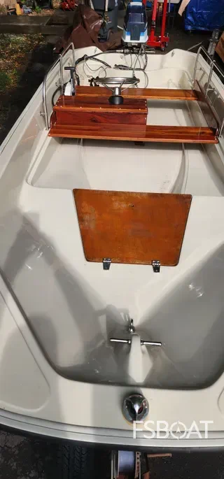 1979 Boston Whaler Sport 15 - Media 7