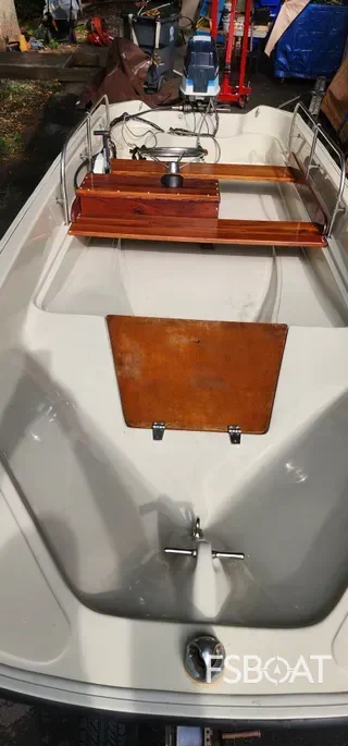 1979 Boston Whaler Sport 15 - Media 8